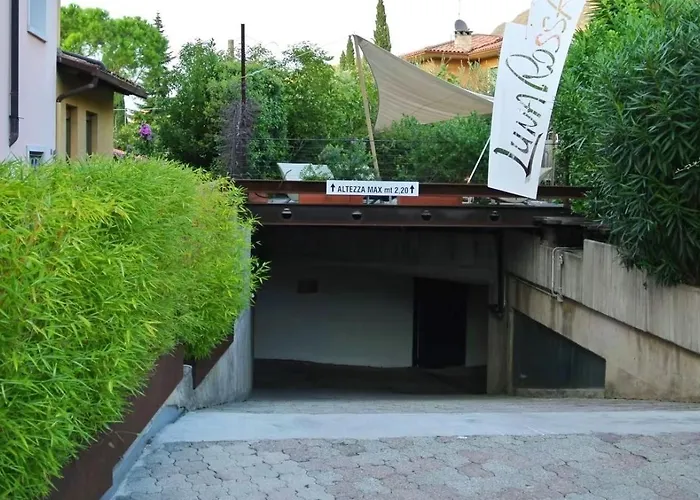 Luna Rossa (adults Only)