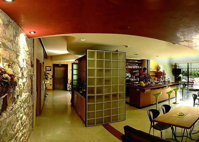 Luna Rossa (adults Only) 马尔切西内