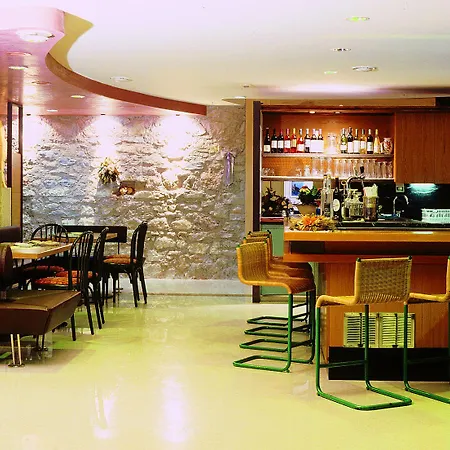 Luna Rossa (adults Only) 3*