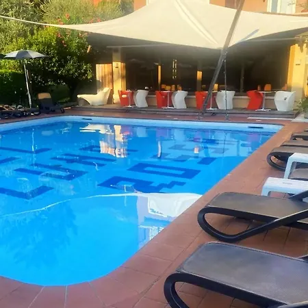 Luna Rossa (adults Only)